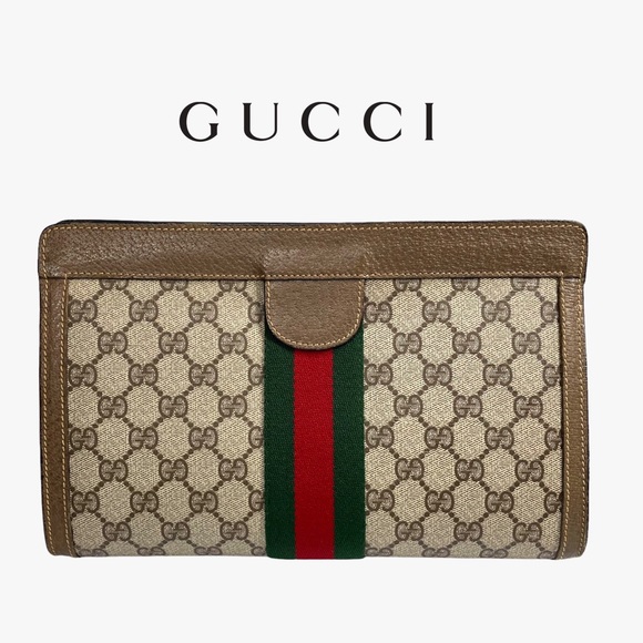 Gucci Handbags - Gucci Clutch